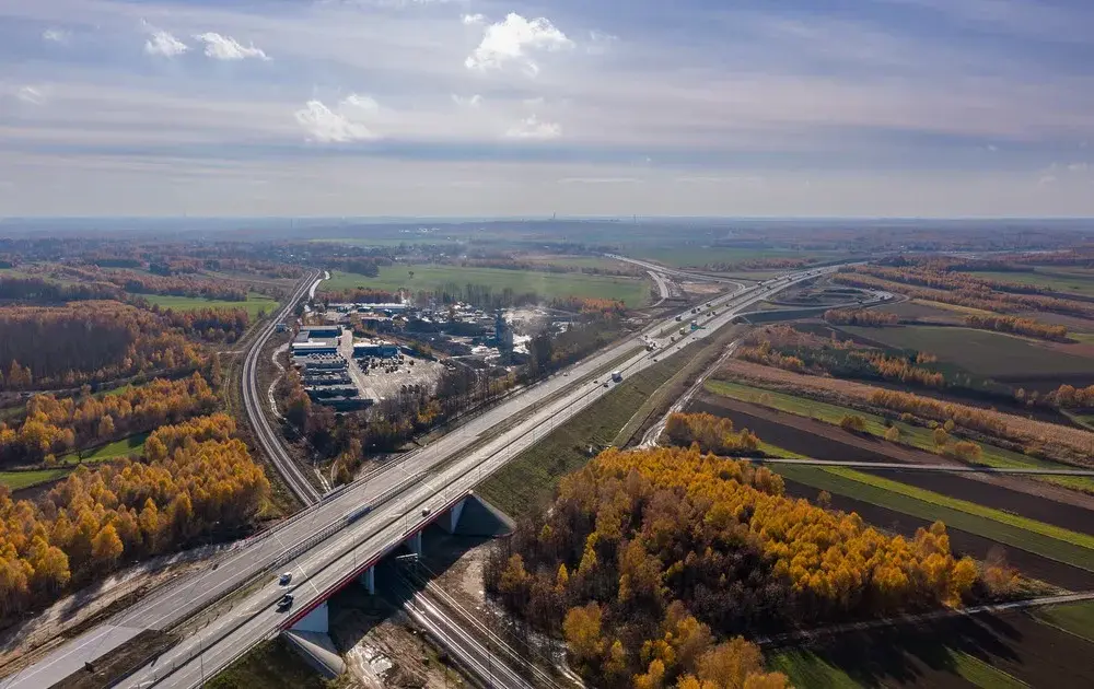 Kiedy zakończenie budowy autostrady A1? Poznaj szczegóły i opóźnienia