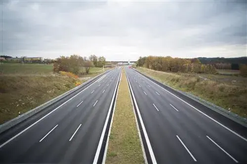 Jakie pojazdy na autostradzie? Sprawdź, co możesz wziąć ze sobą
