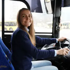 Co ile kierowca autokaru musi robić przerwy, aby uniknąć kar?
