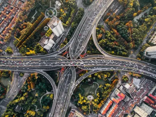 Ile kosztują bramki na autostradzie? Sprawdź, by uniknąć wysokich opłat